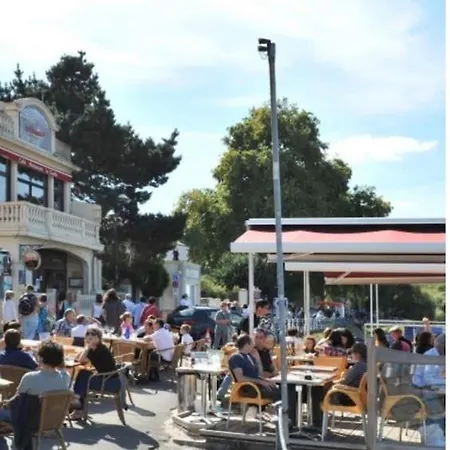 - Galerie Pop Art - Trentemoult Apartment Reze