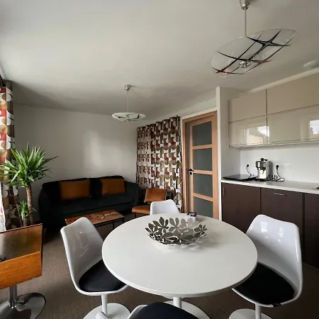 Appartement Climatise - Galerie Pop Art - Trentemoult Proche Aeroport Apartamento *