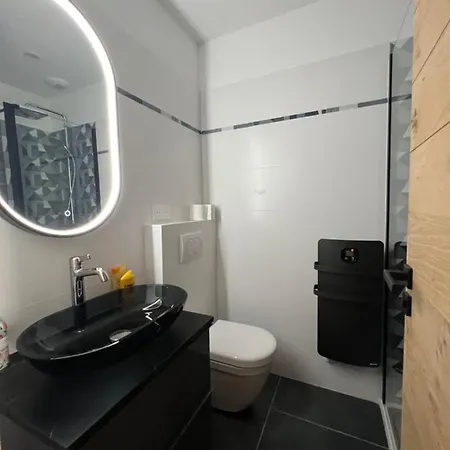 Appartement Climatise - Galerie Pop Art - Trentemoult Proche Aeroport Apartamento